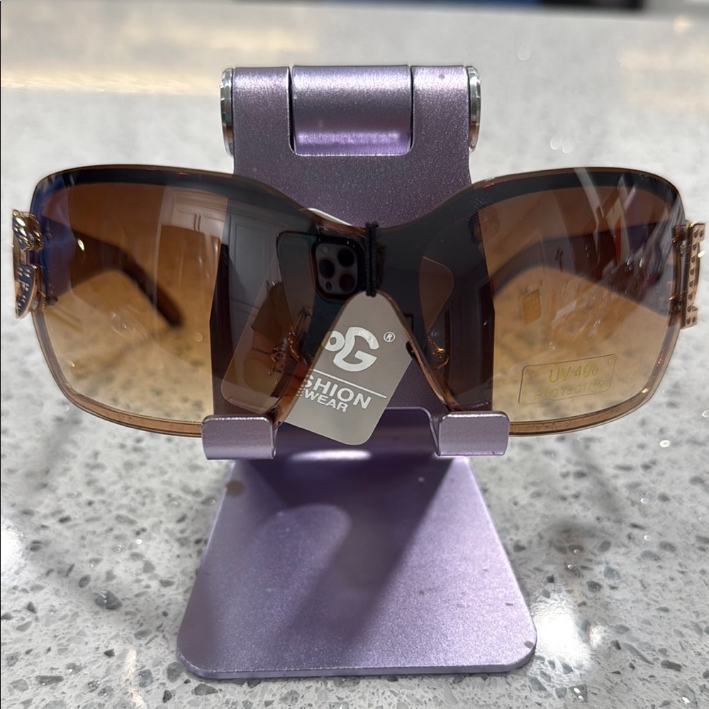 DoG GOLD LOGO SUNGLASSES WOMEN BROWN FRAME GOLDEN LENSE COMFORT NOSE PADS STRONG